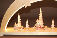 Laden Sie das Bild in den Galerie-Viewer, Moderner LED-Stern-Schwibbogen Weihnachtsmann