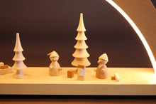 Laden Sie das Bild in den Galerie-Viewer, Moderner LED-Stern-Schwibbogen Weihnachtsmann