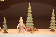Laden Sie das Bild in den Galerie-Viewer, Moderner LED-Stern-Schwibbogen weiß Weihnachtsmann