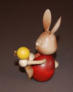 Hase Stupsi mit Küken