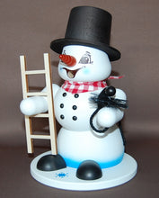 Laden Sie das Bild in den Galerie-Viewer, Räuchermann Schneemann weiß Schornsteinfeger