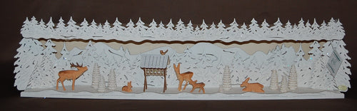 LED- Panorama Schwibbogenerhöhung Winterland mit geschnitzte Rehe verschneit